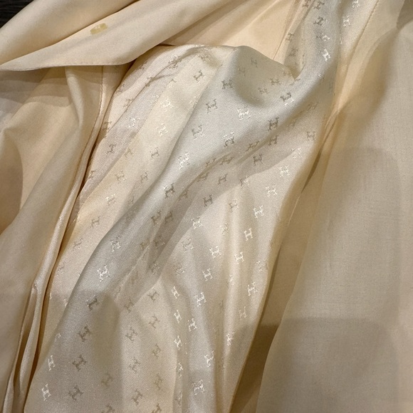 AUTHENTIC VINTAGE HERMES CREAM SILK COAT WRAP RAIN-COAT - Picture 8 of 9